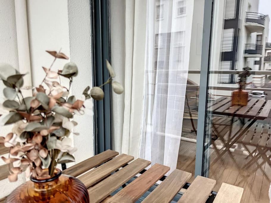 Le Julia - Neuf - Gare Et Garage Lägenhet Compiègne Exteriör bild